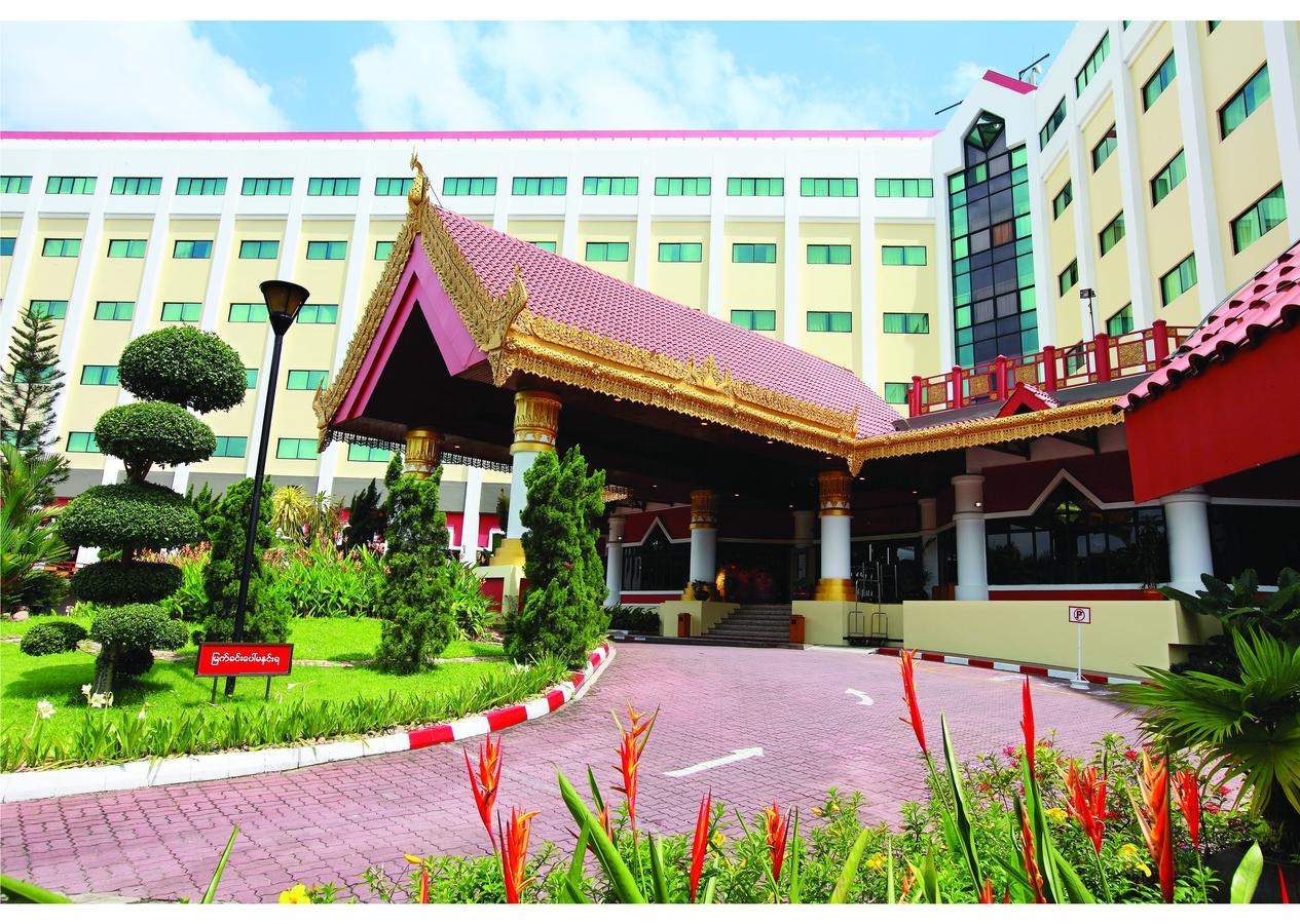 Summit Parkview Yangon Hotel Bagian luar foto