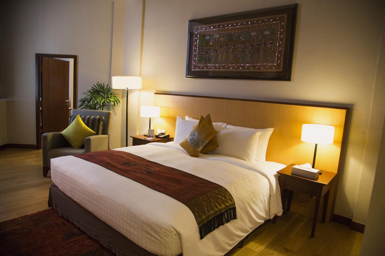 Summit Parkview Yangon Hotel Bagian luar foto