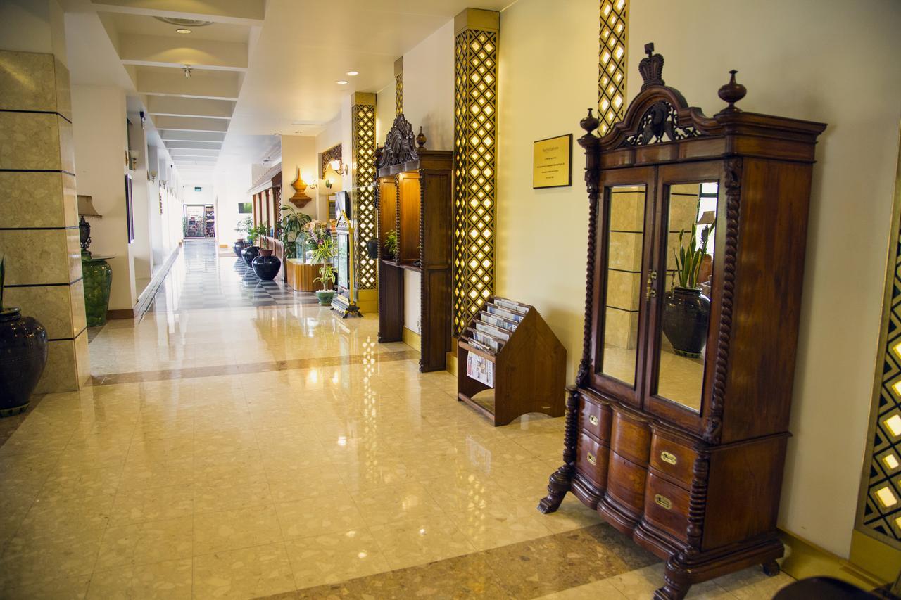 Summit Parkview Yangon Hotel Bagian luar foto