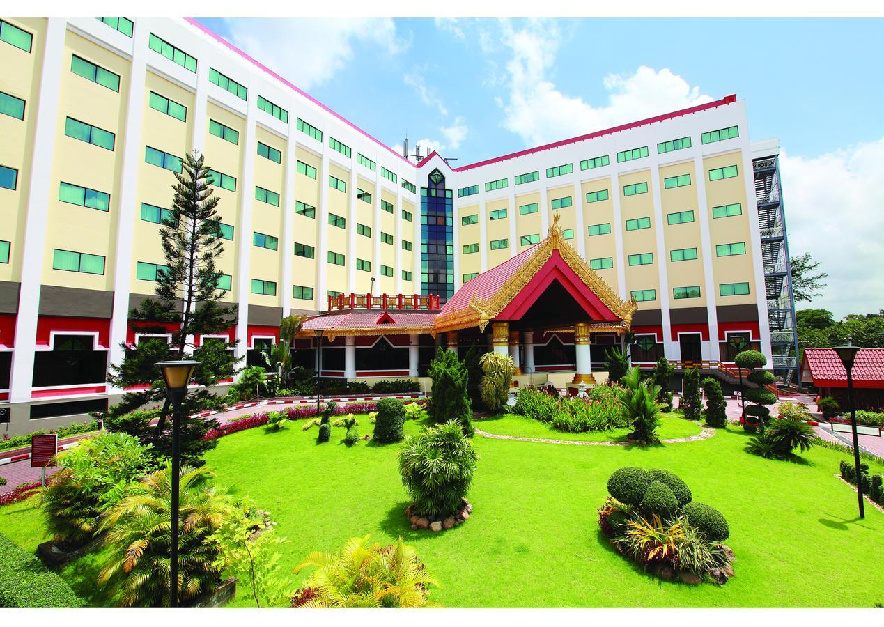 Summit Parkview Yangon Hotel Bagian luar foto