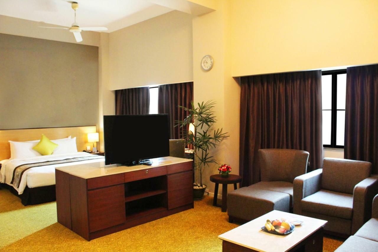 Summit Parkview Yangon Hotel Bagian luar foto
